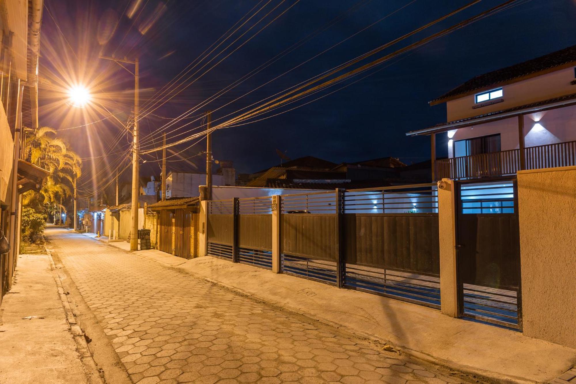 Carolekerry Apartments Sao Sebastiao  Buitenkant foto